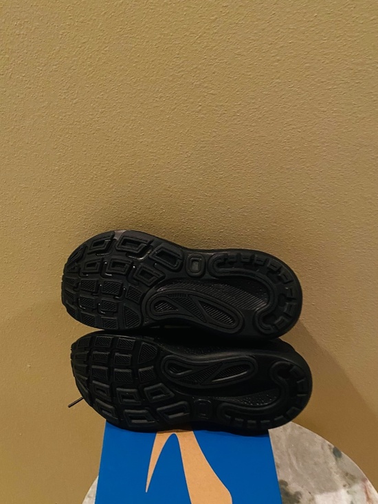 Brooks Adrenaline GTS 24 Women's Sneakers Black size 6 - Picture 7 of 8